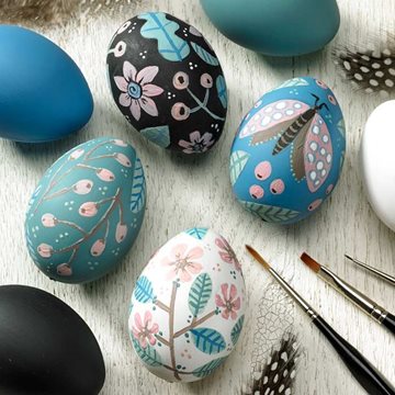 Maalatut munat vintage väreillä